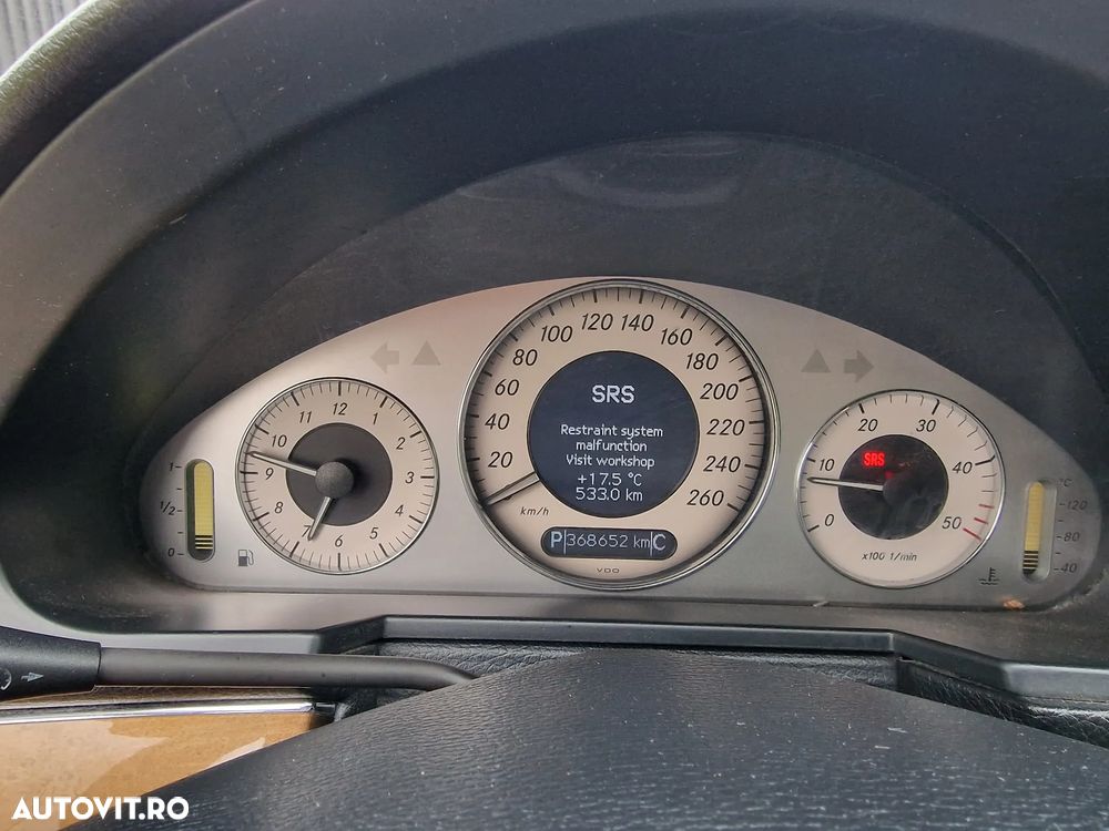 Mercedes-Benz E - 12