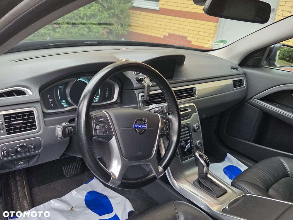 Volvo V70 D4 Geartronic Summum - 22