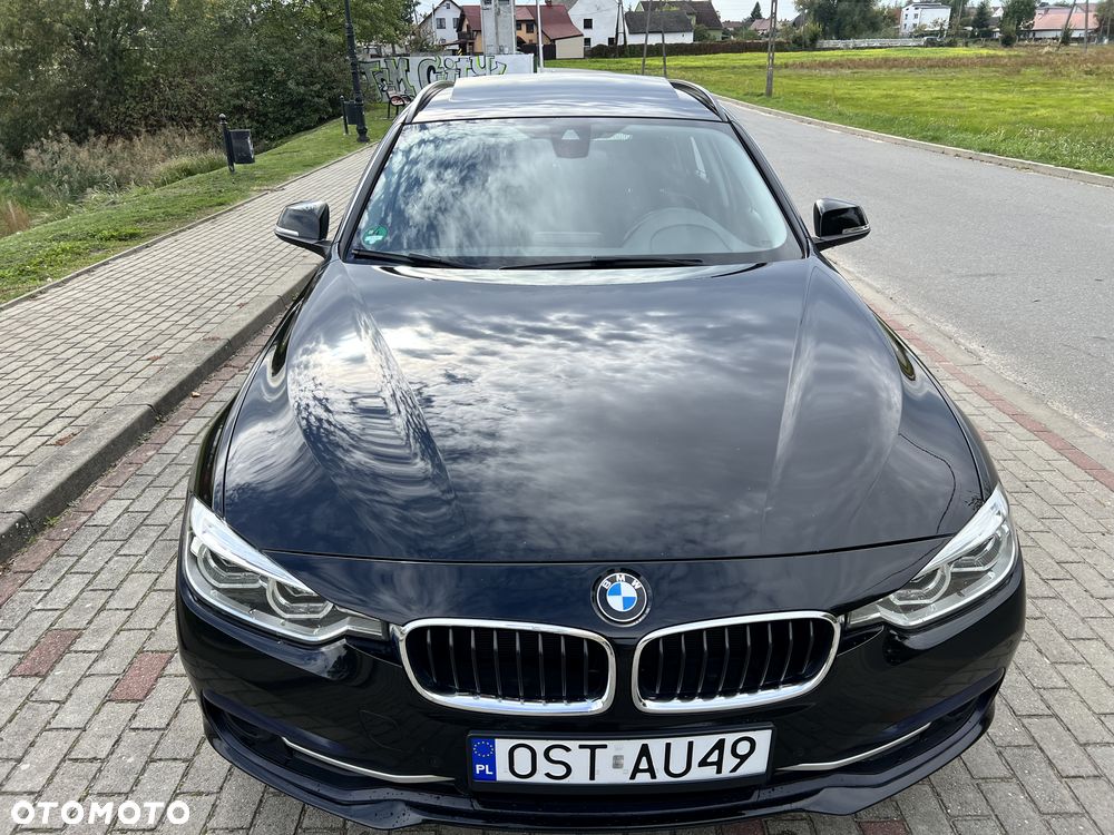 BMW Seria 3 320i xDrive Sport Line - 7