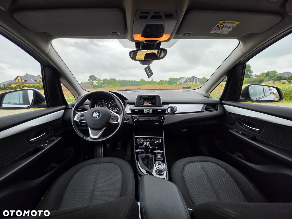 BMW Seria 2 218d Advantage - 4