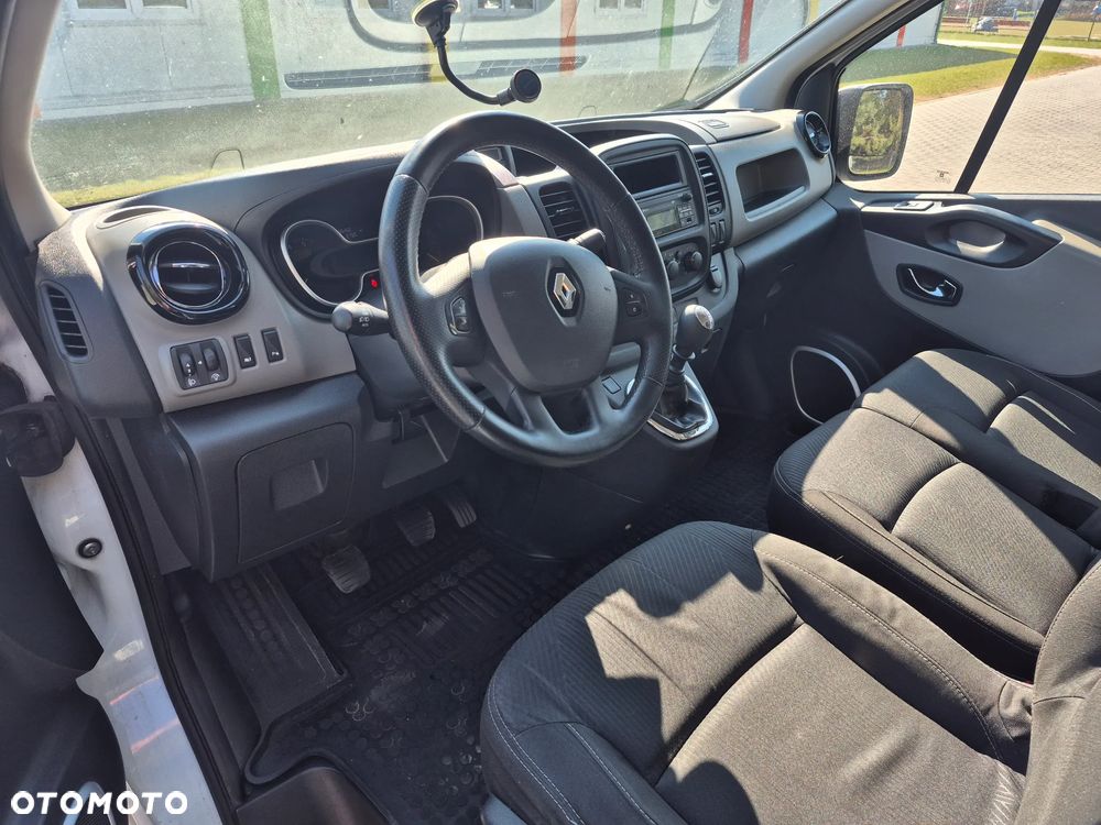 Renault Trafic - 11