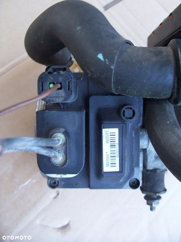 CITROEN C5 III 08-17 SILOWNIKI HYDRAULICZNE TYL - 22