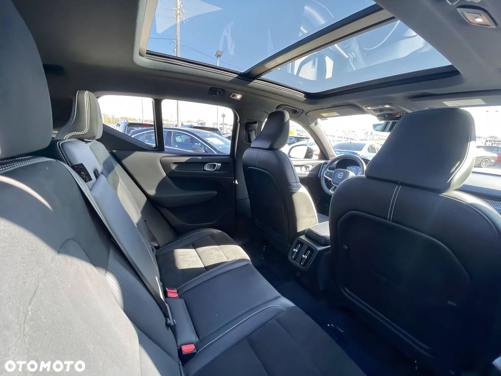 Volvo XC 40 T4 R-Design - 11