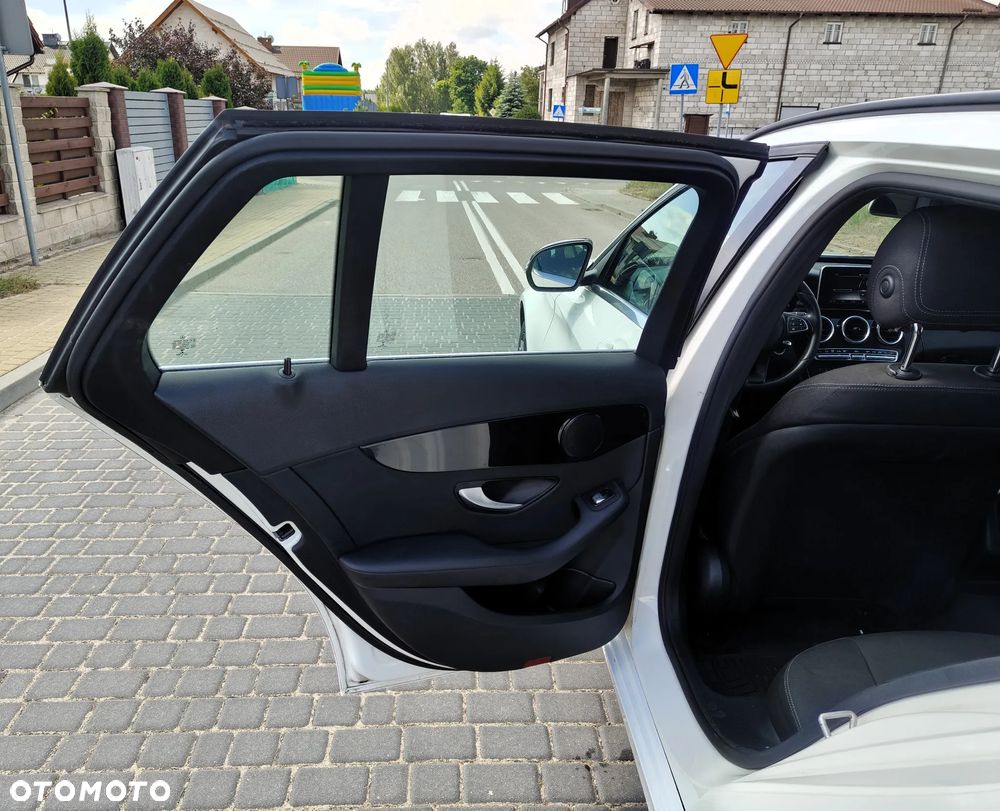 Mercedes-Benz Klasa C 200 d 9G-TRONIC - 18