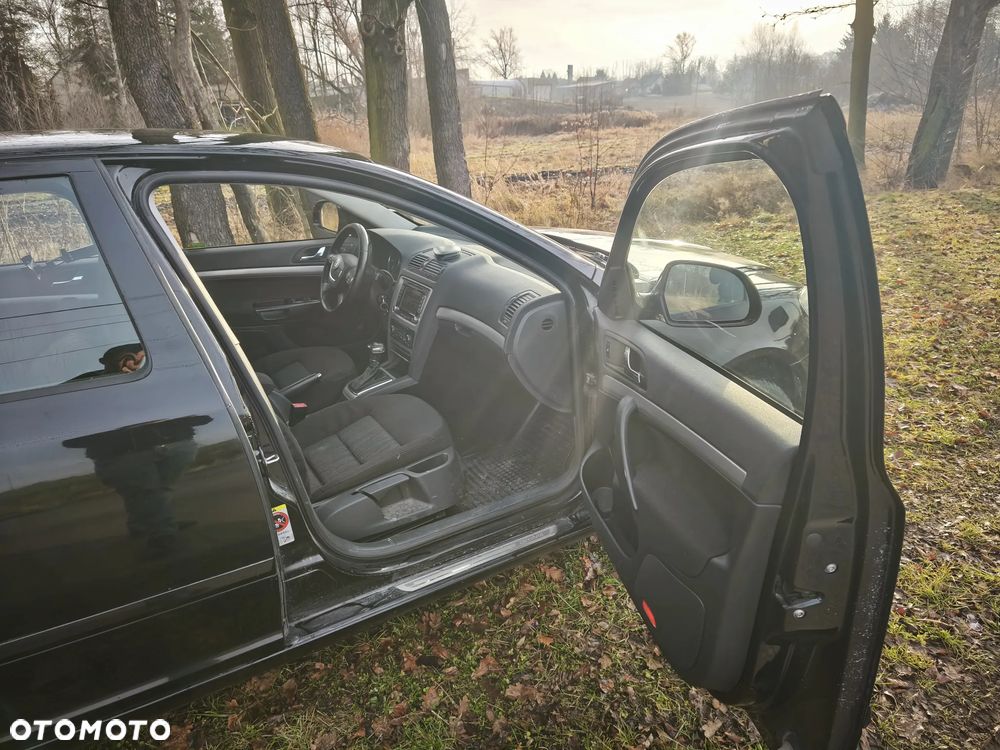 Skoda Octavia 2.0 TDI DPF Elegance DSG - 8