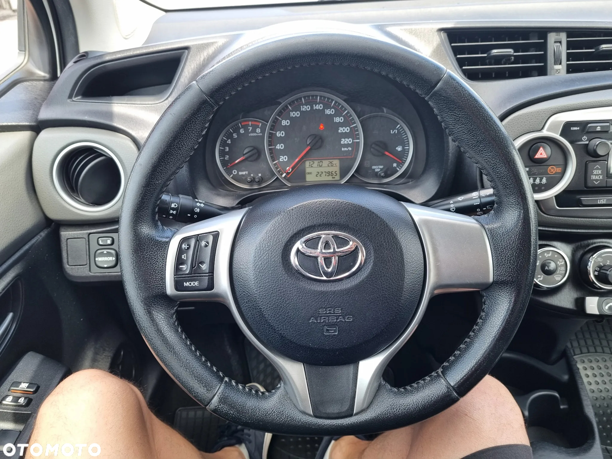 Toyota Yaris 1.0 Active - 10