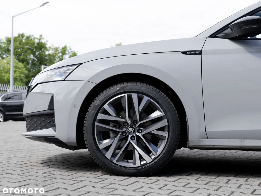 Skoda Octavia 2.0 TDI Sportline DSG - 5