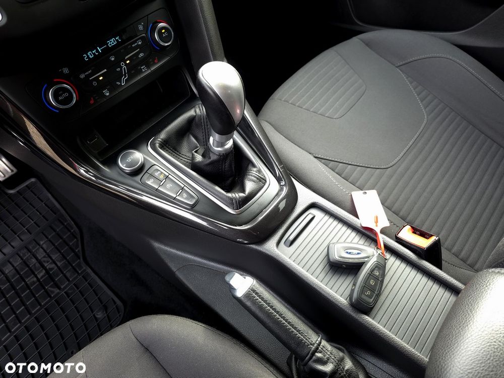 Ford Focus 2.0 TDCi ST-Line ASS - 17