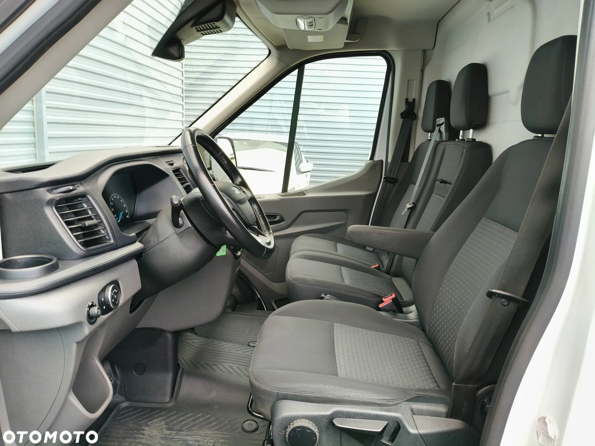 Ford Transit - 15
