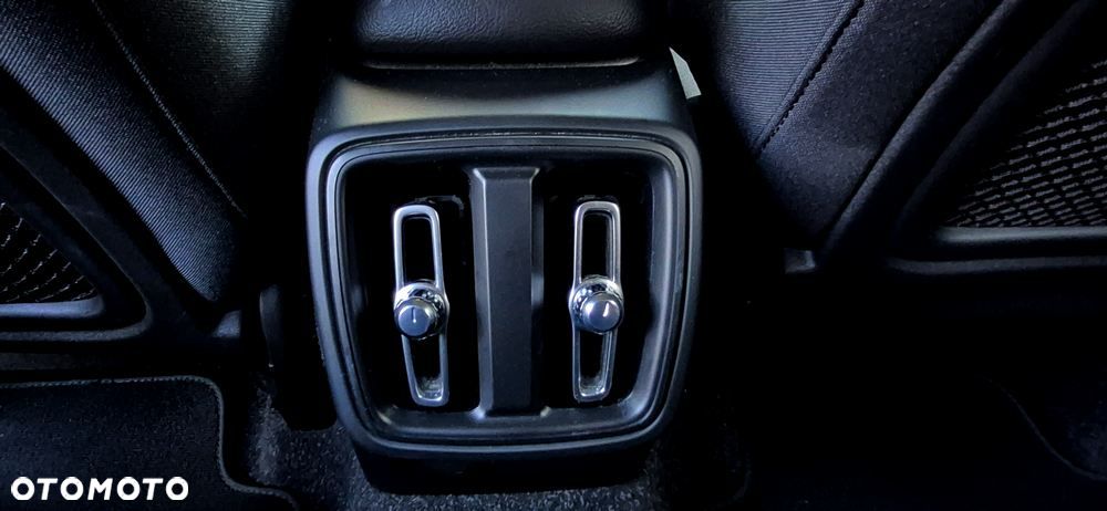 Volvo XC 40 D3 Geartronic - 36
