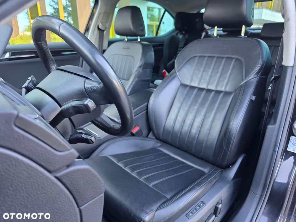 Skoda Superb 2.0 TSI 4x4 L&K DSG - 33