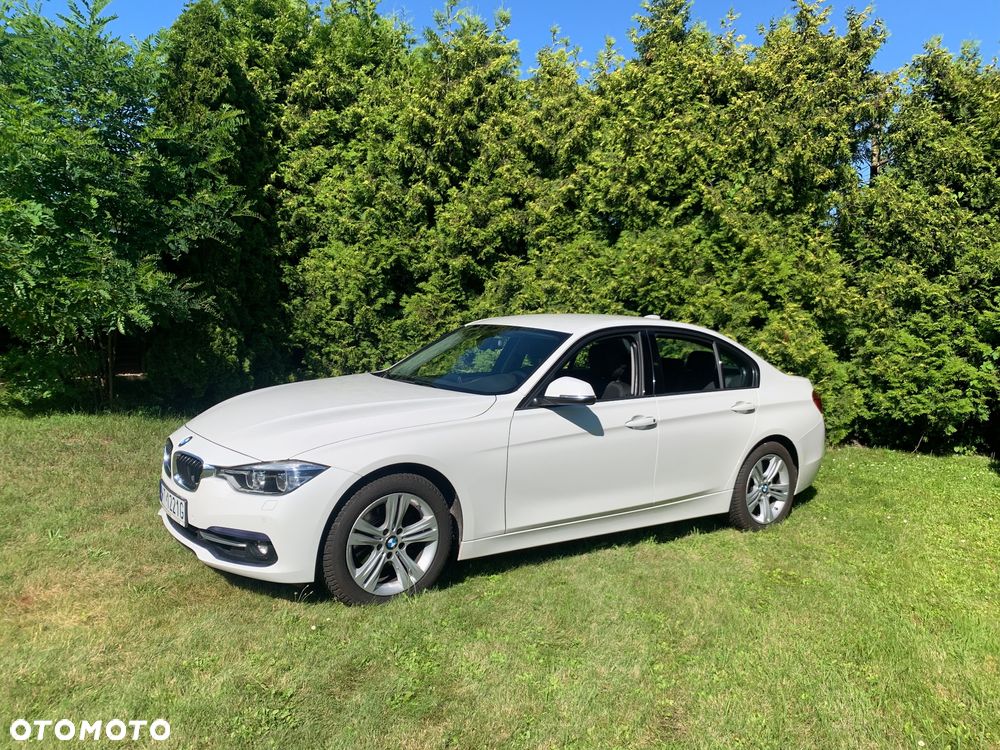 BMW Seria 3 318i - 5