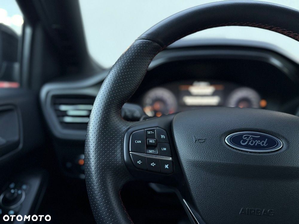 Ford Focus 2.3 EcoBoost ST X - 23
