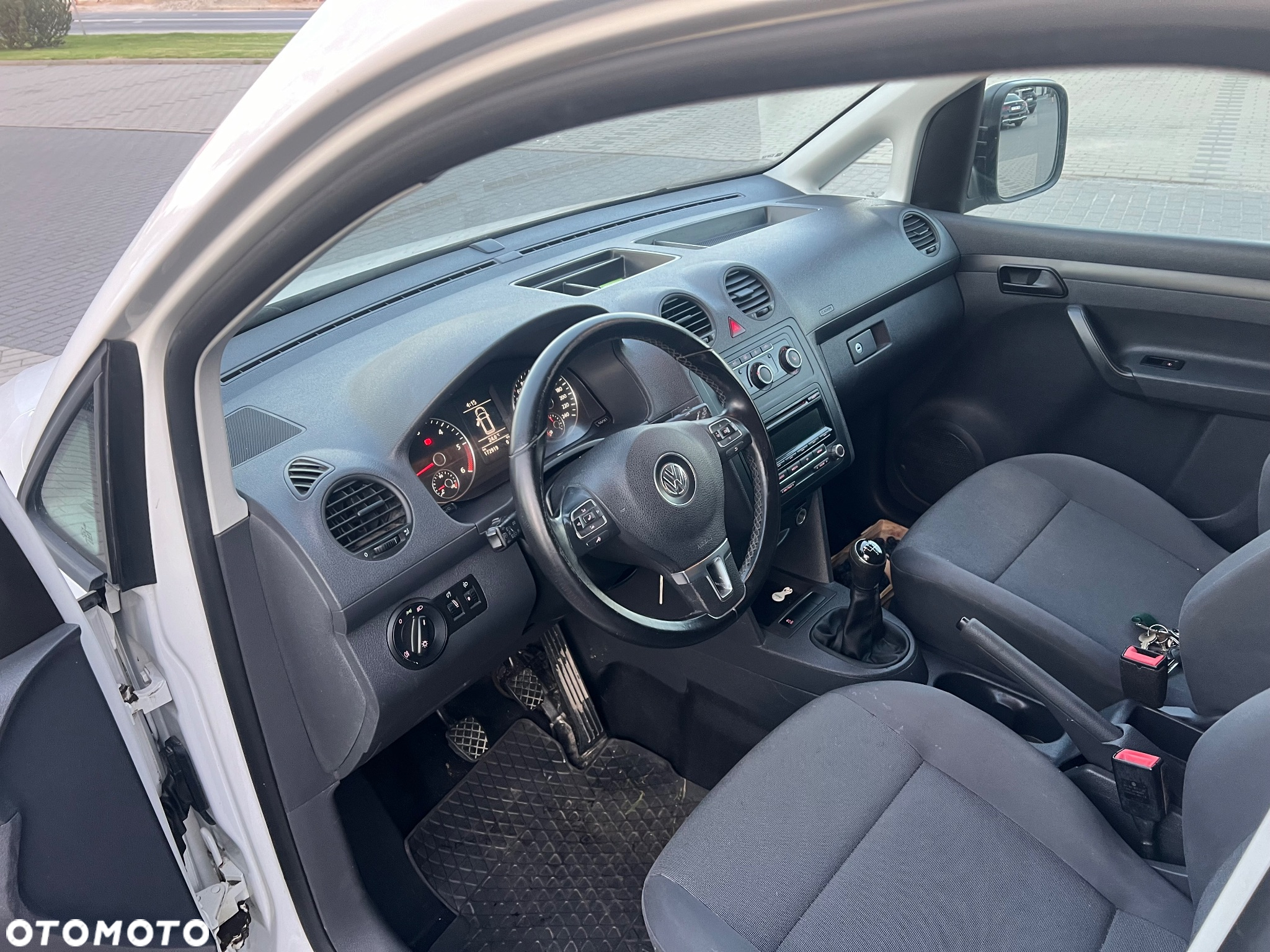 Volkswagen CADDY - 8