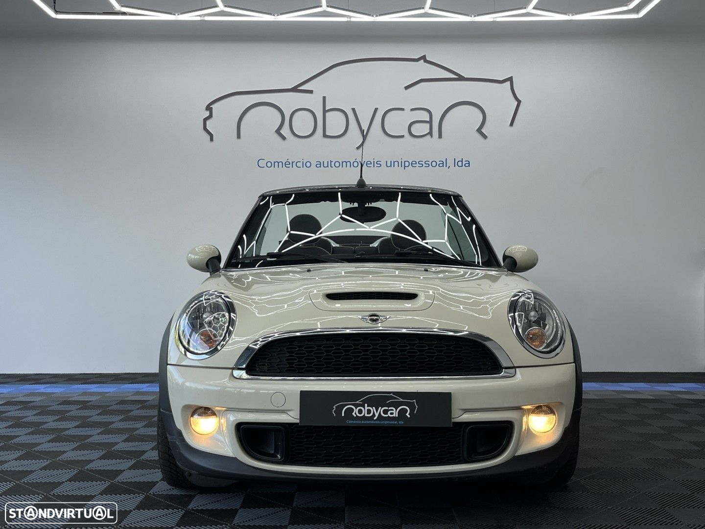 MINI Cabrio Cooper SD - 2