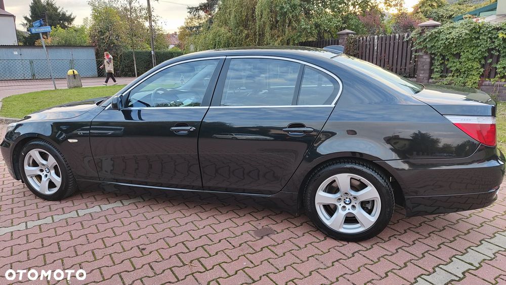 BMW Seria 5 520d - 30