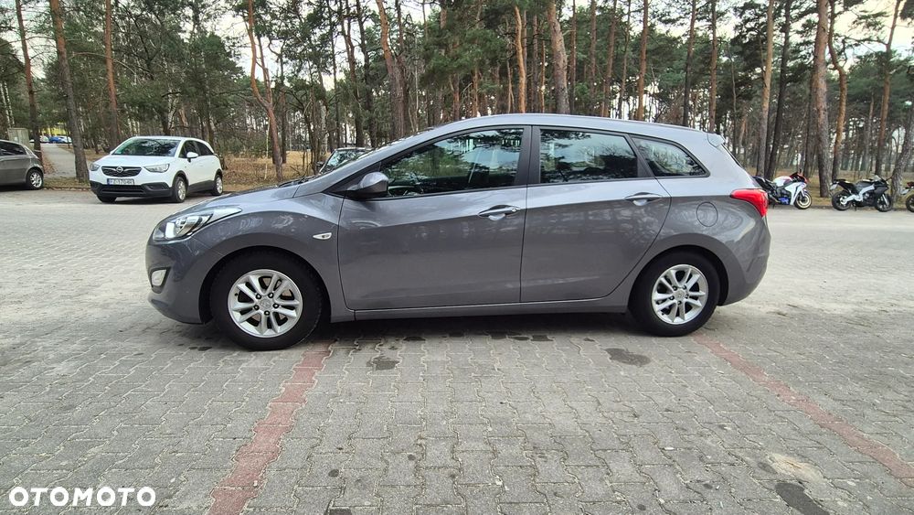 Hyundai i30 1.4 Classic + - 14