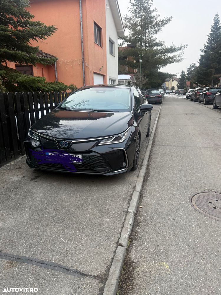 Toyota Corolla 1.8 HSD Dynamic - 1