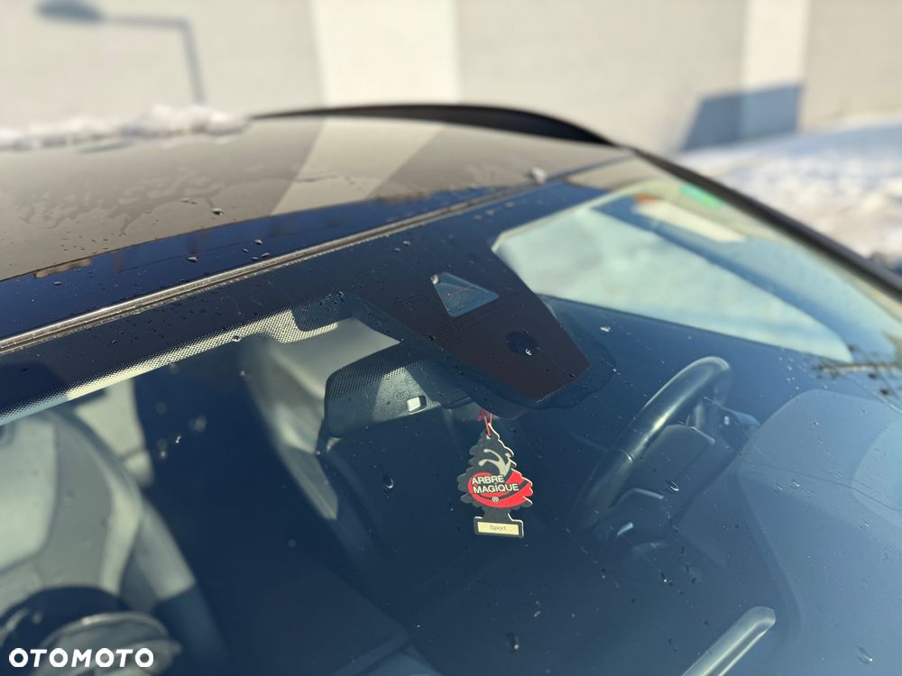 BMW Seria 3 330e Sport Line sport - 13