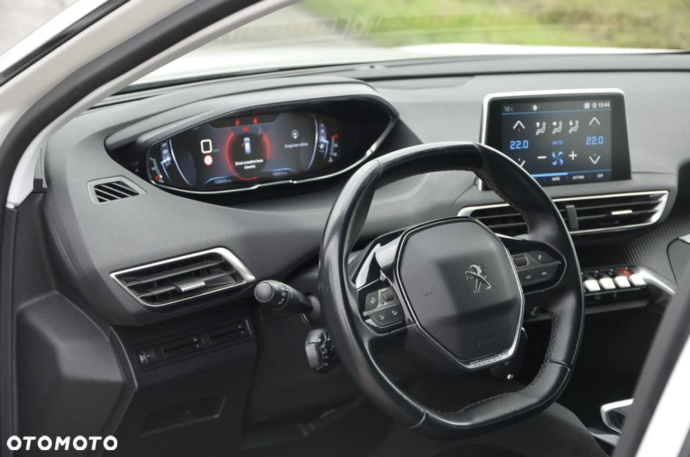 Peugeot 3008 - 23
