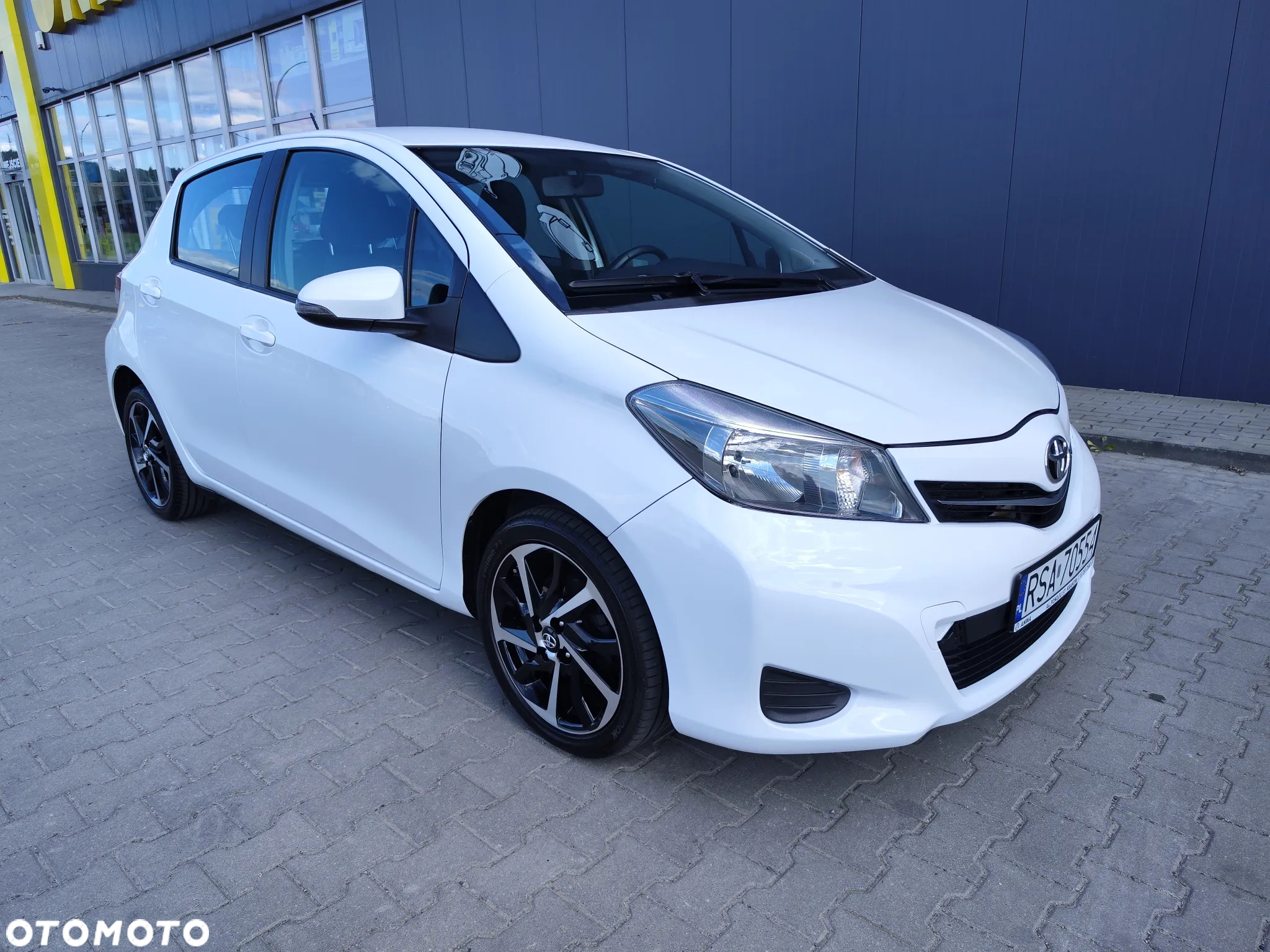 Toyota Yaris - 30