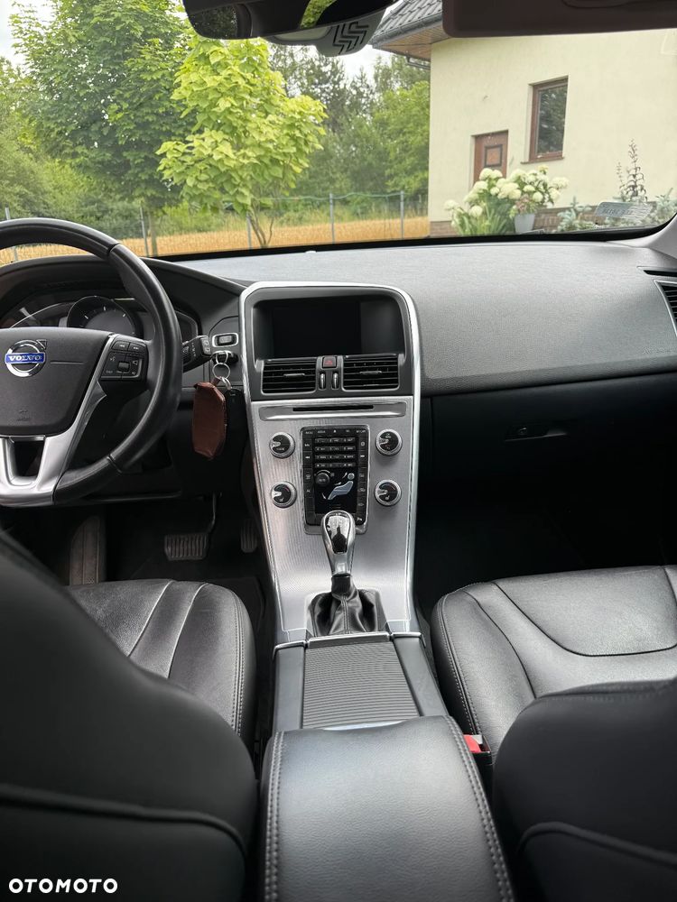 Volvo XC 60 D3 Drive-E Summum - 10