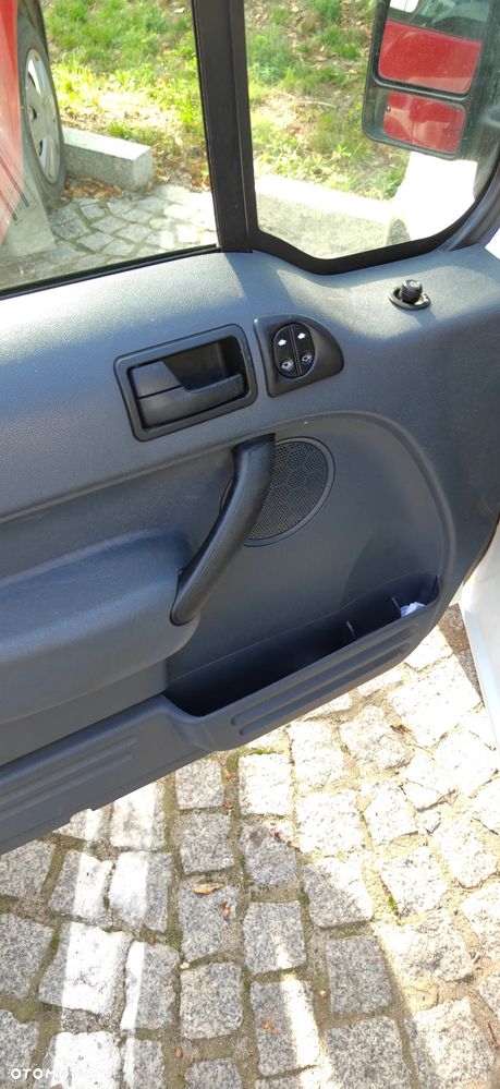 Ford Transit Connect - 9