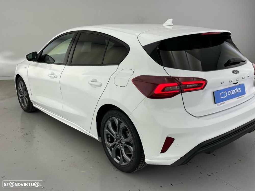 Ford Focus 1.0 EcoBoost MHEV ST-Line - 24