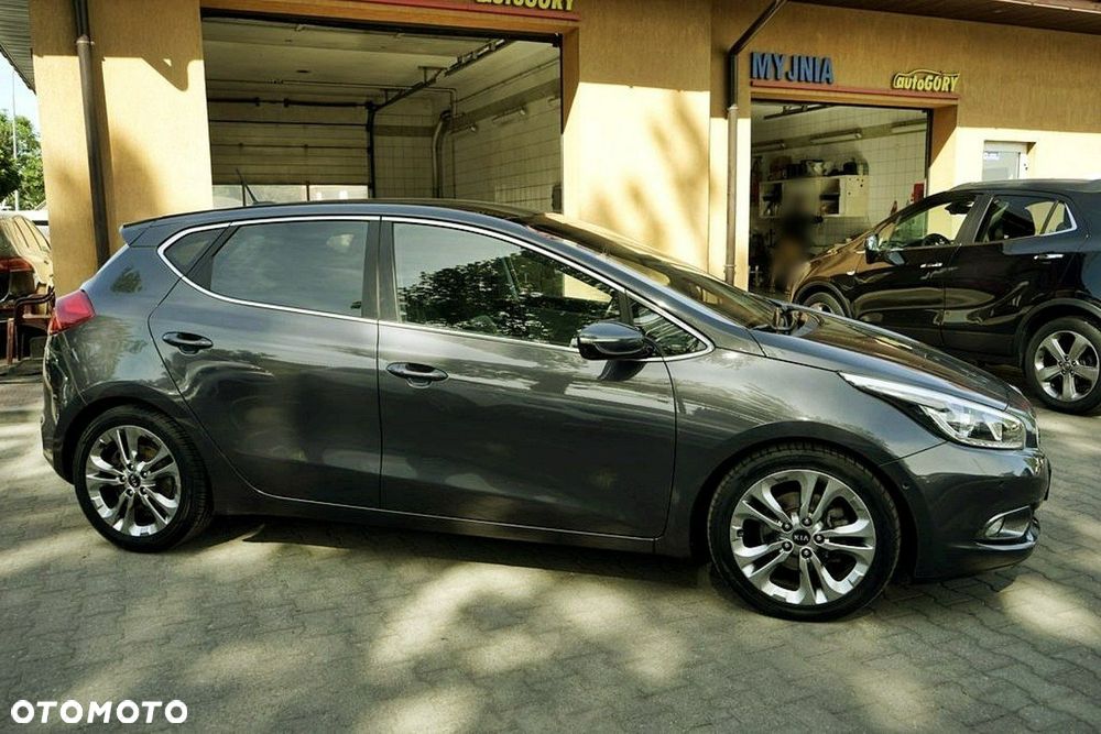 Kia Ceed - 14