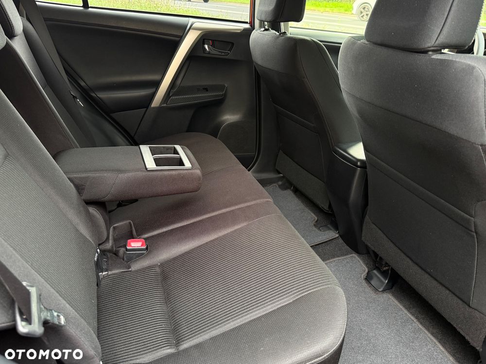 Toyota RAV4 - 22