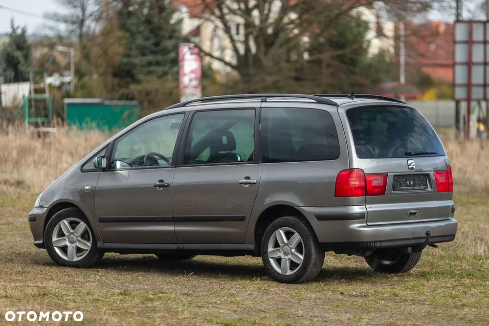 Seat Alhambra 2.0 TDI Reference - 13