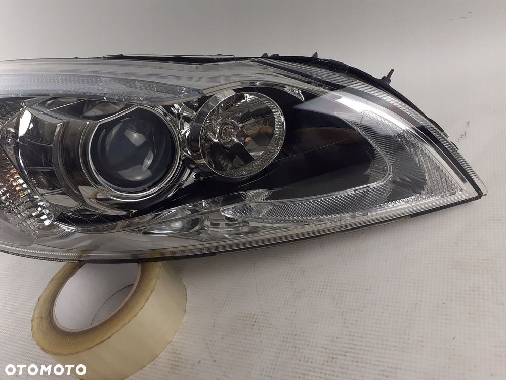 Lampa prawa Volvo C70 II ksenon 10-13 r. 32206149 - 3