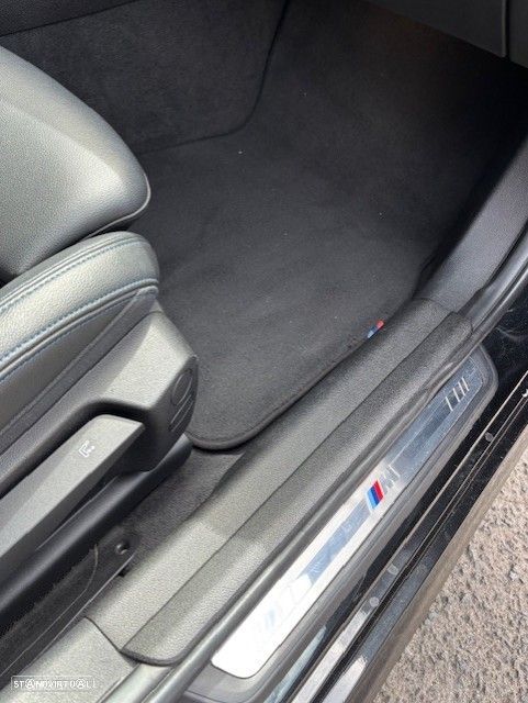 BMW 320 d Pack Desportivo M Auto - 18
