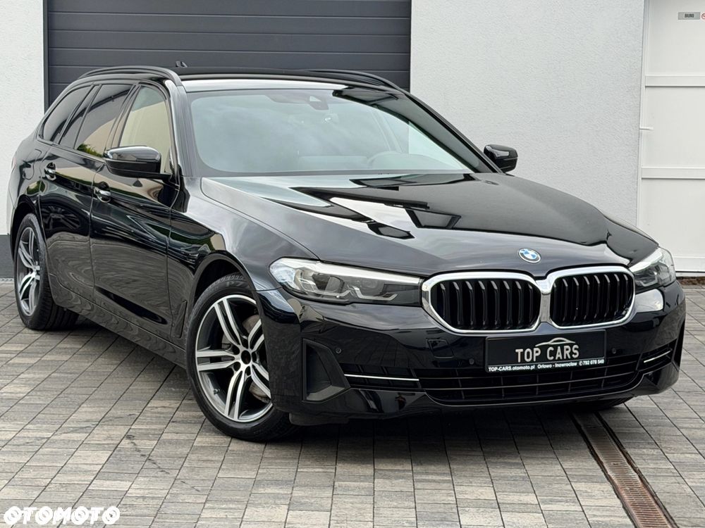 BMW Seria 5 2022 photo 2