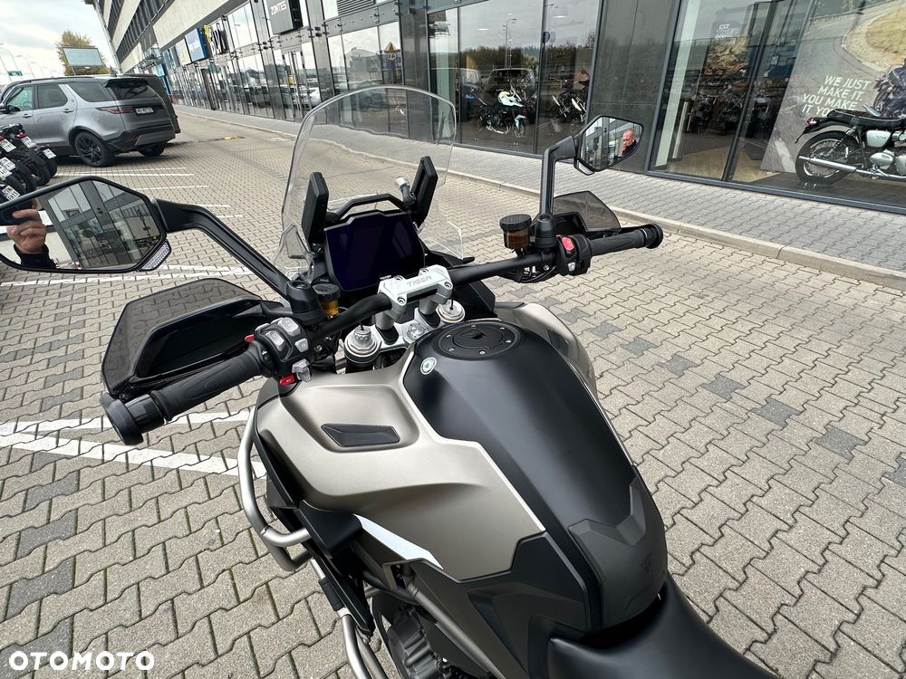 Triumph Tiger - 8