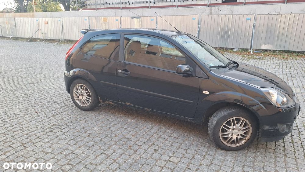 Ford Fiesta 2007 photo 3