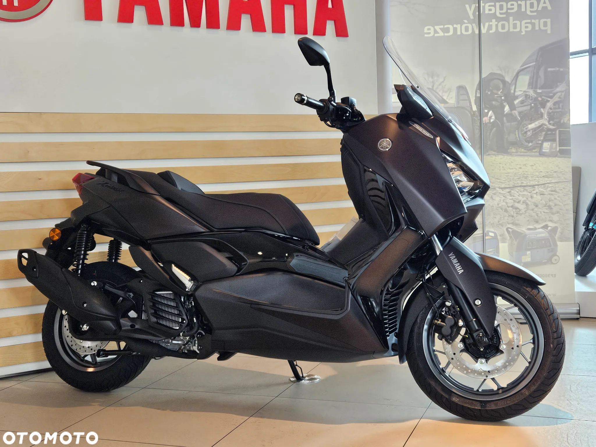Yamaha X-max - 6