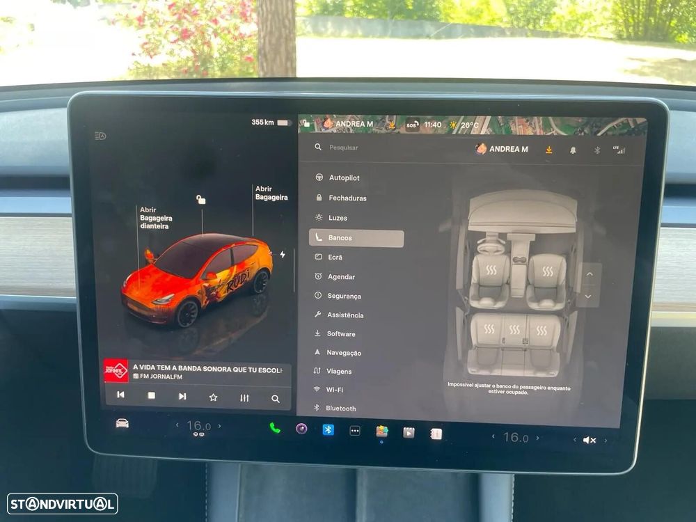 Tesla Model Y Long Range Dual Motor AWD — fotografia 25