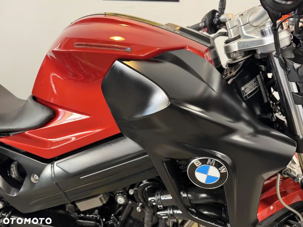 BMW F - 11