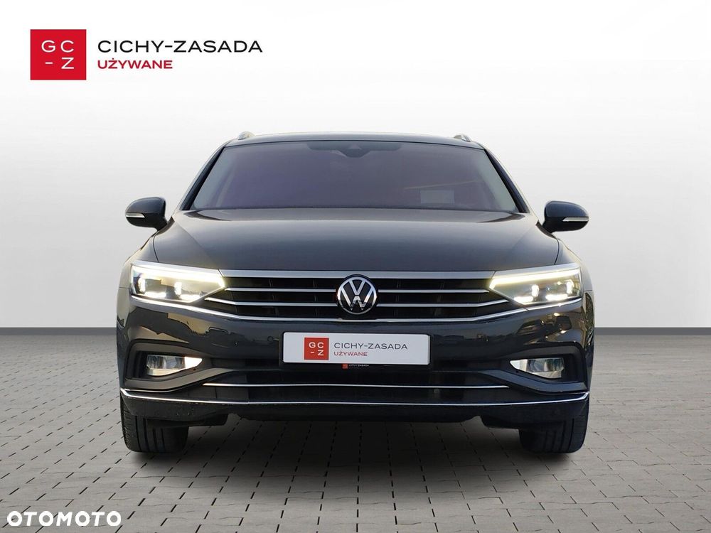 Volkswagen Passat Variant 2.0 TDI Elegance DSG - 8