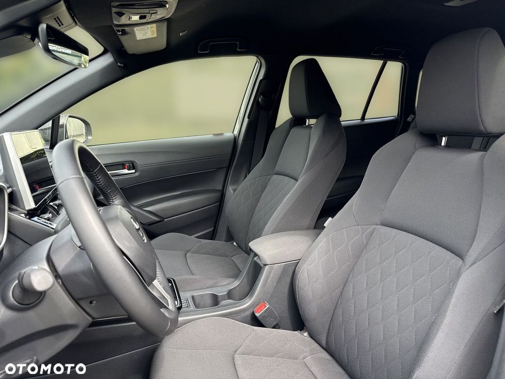Toyota Corolla Cross - 13