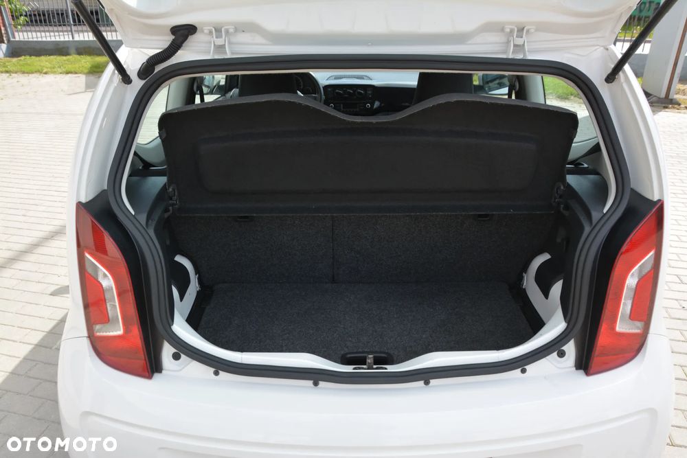 Volkswagen up! (BlueMotion Technology) move - 14