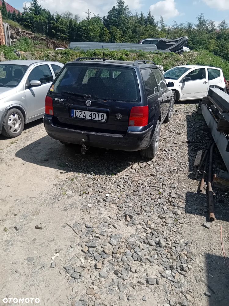 Volkswagen Passat 1.8 - 2