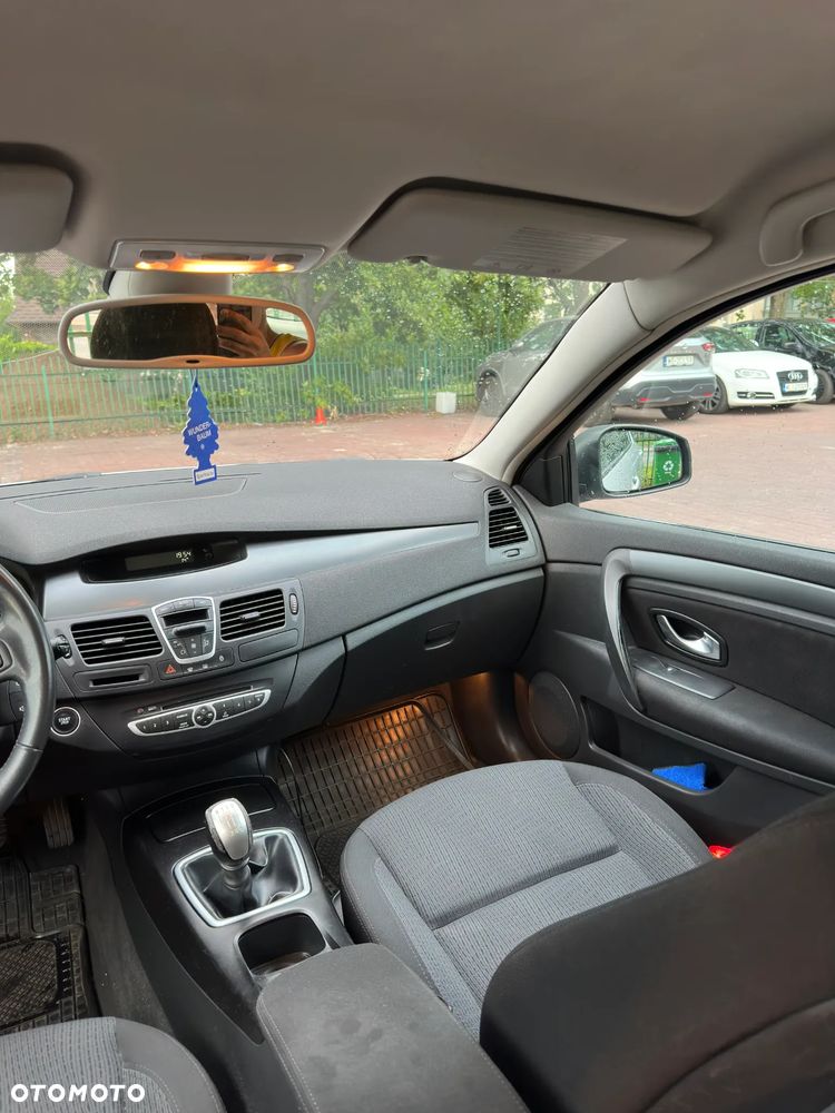 Renault Laguna 2.0 Authentique - 17