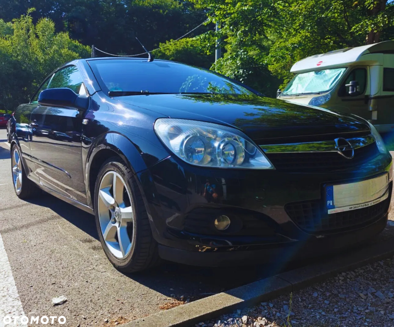 Opel Astra III GTC 1.9 CDTI Essentia - 2