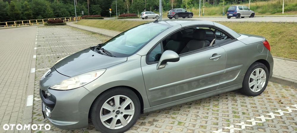 Peugeot 207 CC - 6