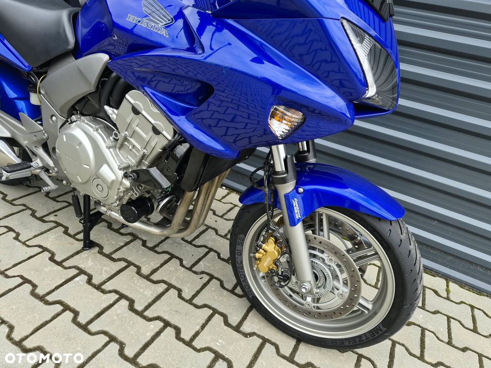 Honda CBF - 11