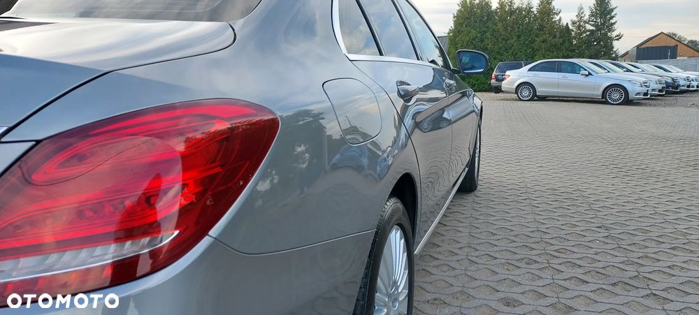 Mercedes-Benz Klasa C - 25