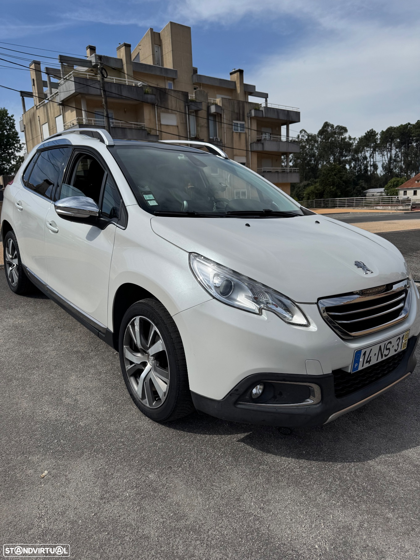 Peugeot 2008 1.6 e-HDi Allure - 3