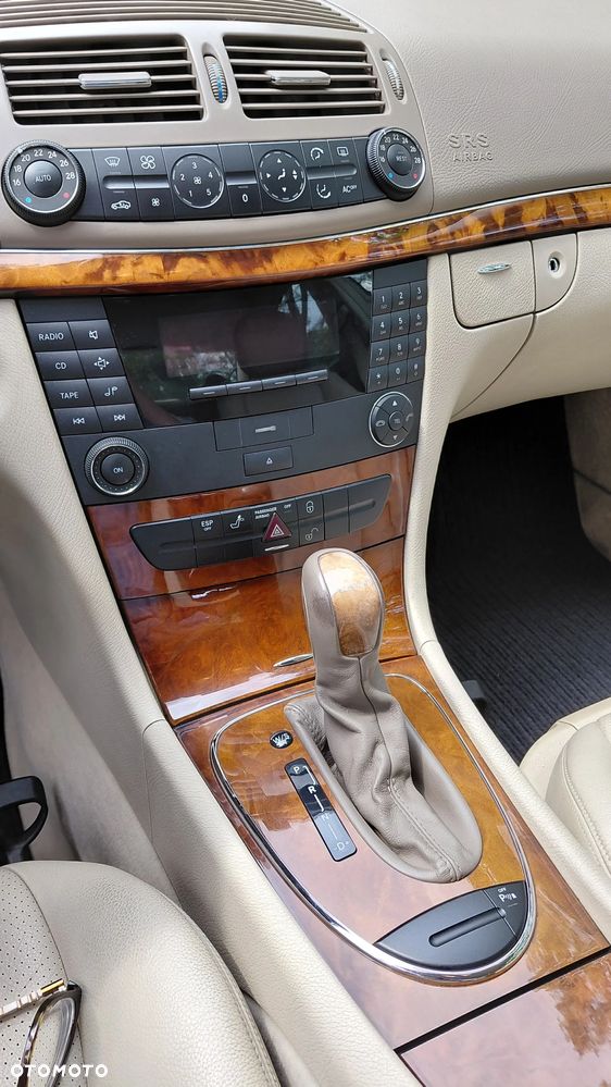 Mercedes-Benz Klasa E 320 Elegance - 6